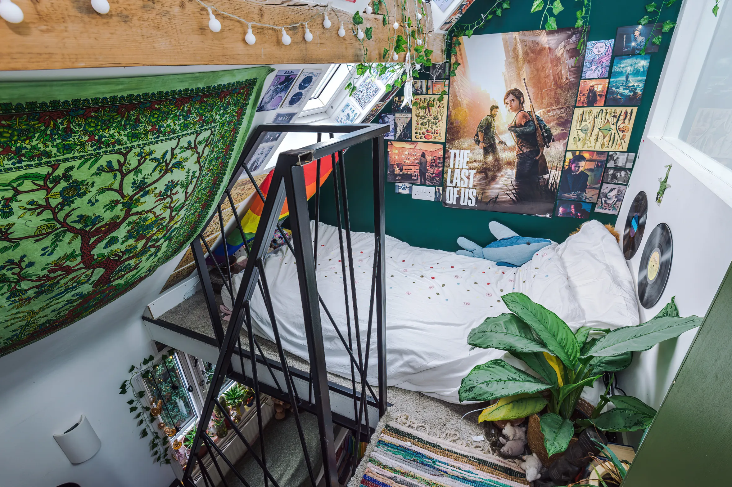 A section of the loft conversion provides a mezzanine for the smallest bedroom, with its own access stair.