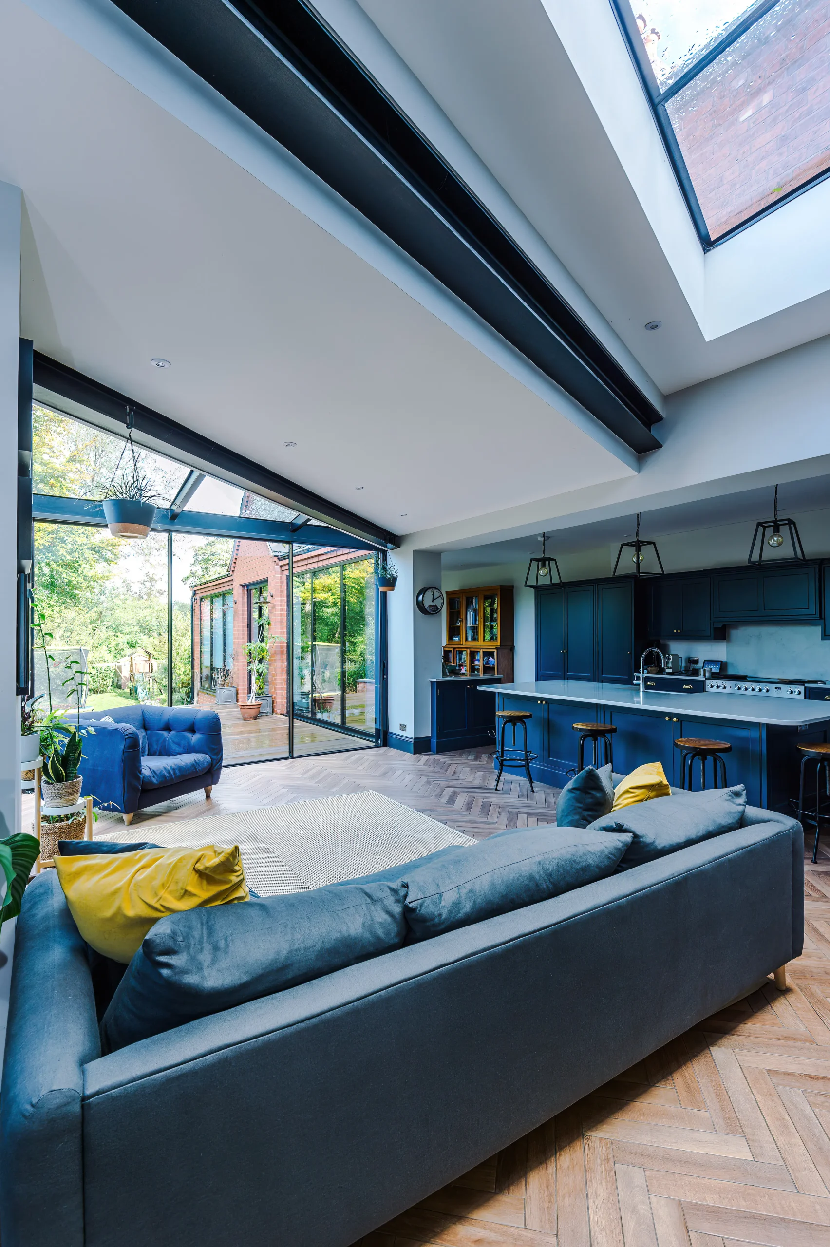Exposed beams express the dissecting geometry triggered by the 45 degree code.
